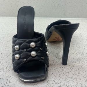 Karl Lagerfeld black heels